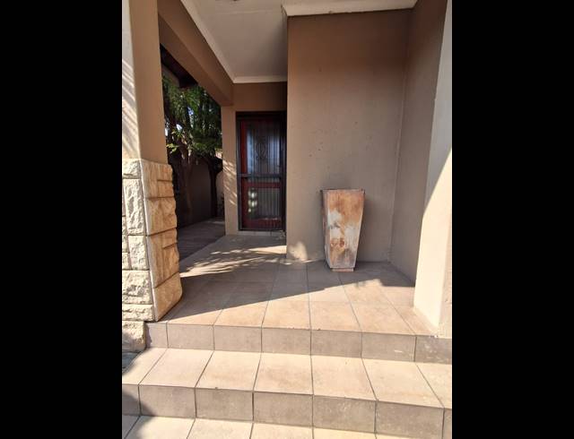 3 BEDROOM TOWNHOUSE FOR SALE IN RISIVILLE